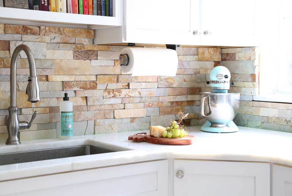 Aztec Gold Stacked Stone Kitchen Backsplash