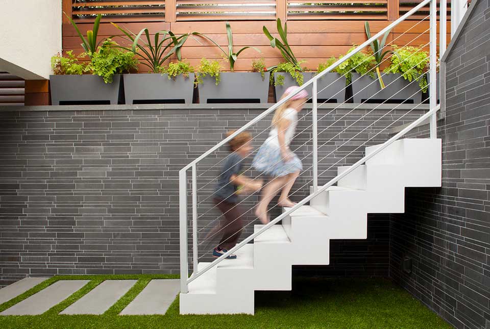 Smooth Grey Stone Feature Wall Courtyard in San Francisco