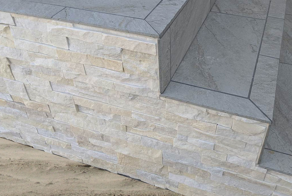 Stacked Stone Ledgestone Veneer Wall