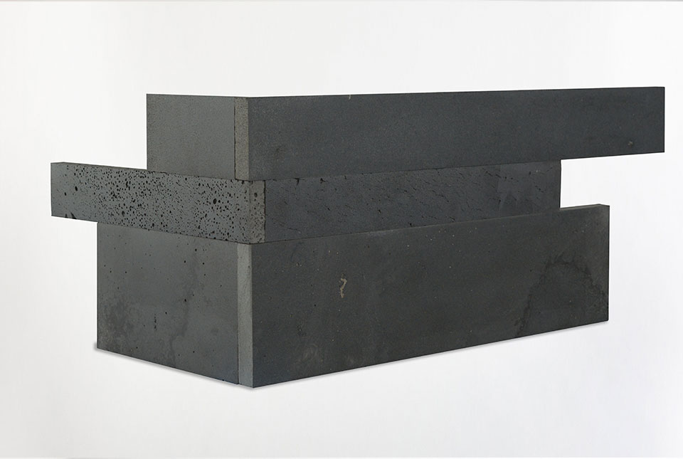 Graphite Lava Stone Plank Finger Jointed Corner Example