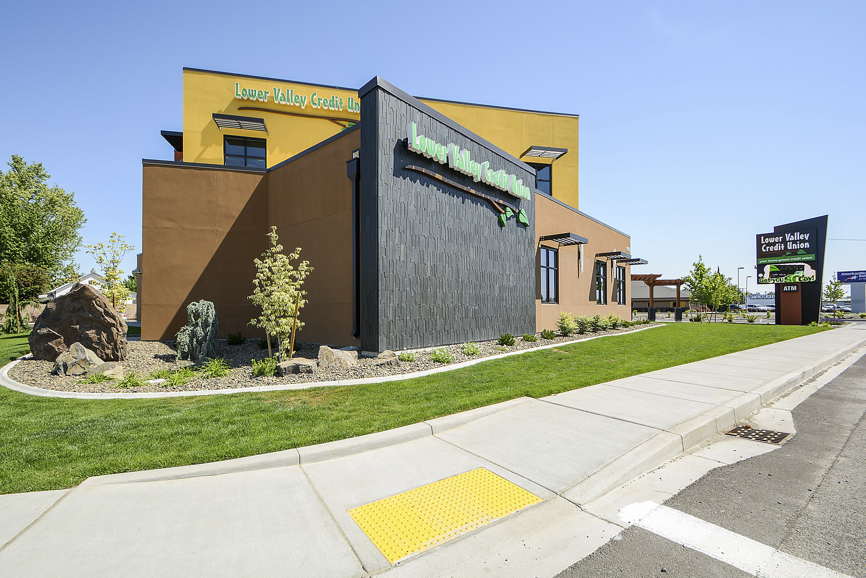 Basalt Ebony Stone Veneer on Exterior of Bank as seen from the road